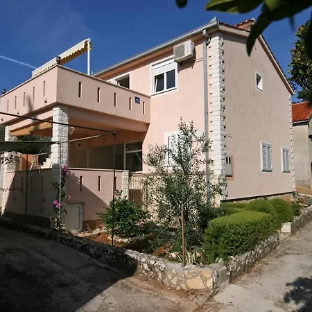 Rogoznica 2895c * Rogoznica (Sibenik-Knin)